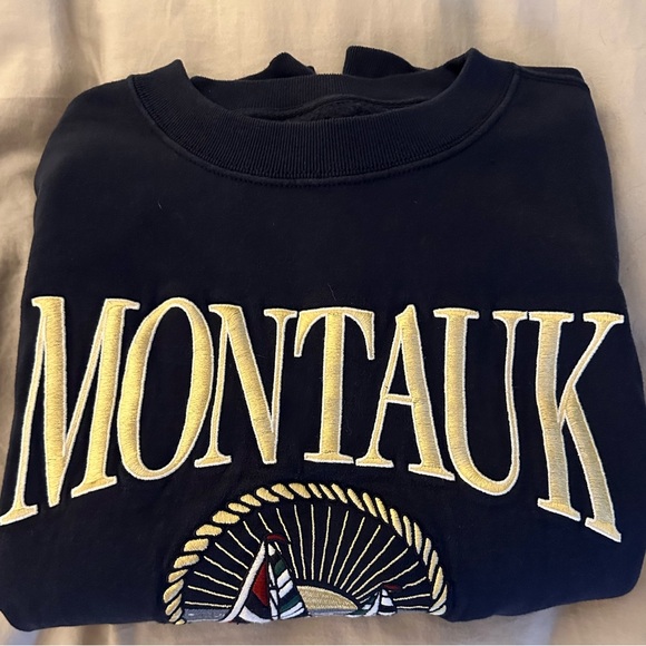 Abercrombie & Fitch Tops - Abercrombie Montauk Sweatshirt